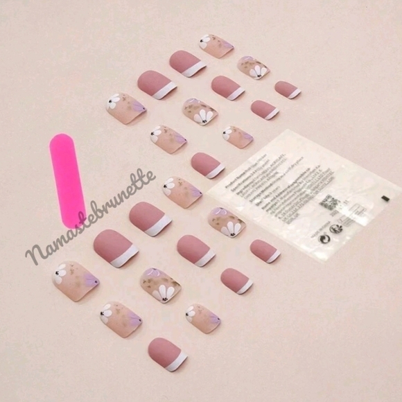 Floral Pink Matte Press On Nails - Picture 9 of 17